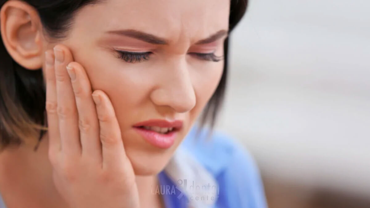 Do You Have Tooth Abscess Symptoms? What Causes and How Can It be Treated?